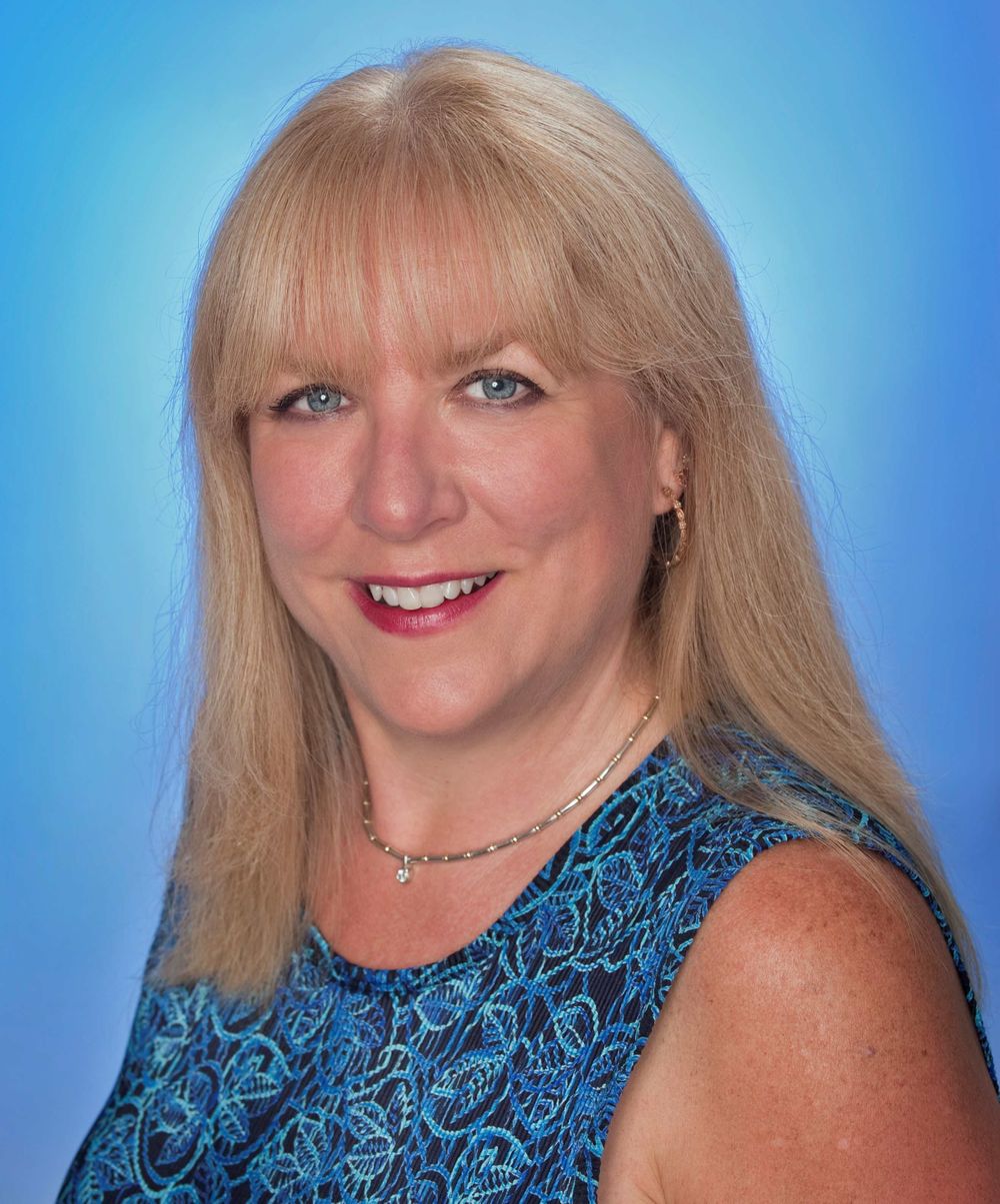Cyndi  Romano